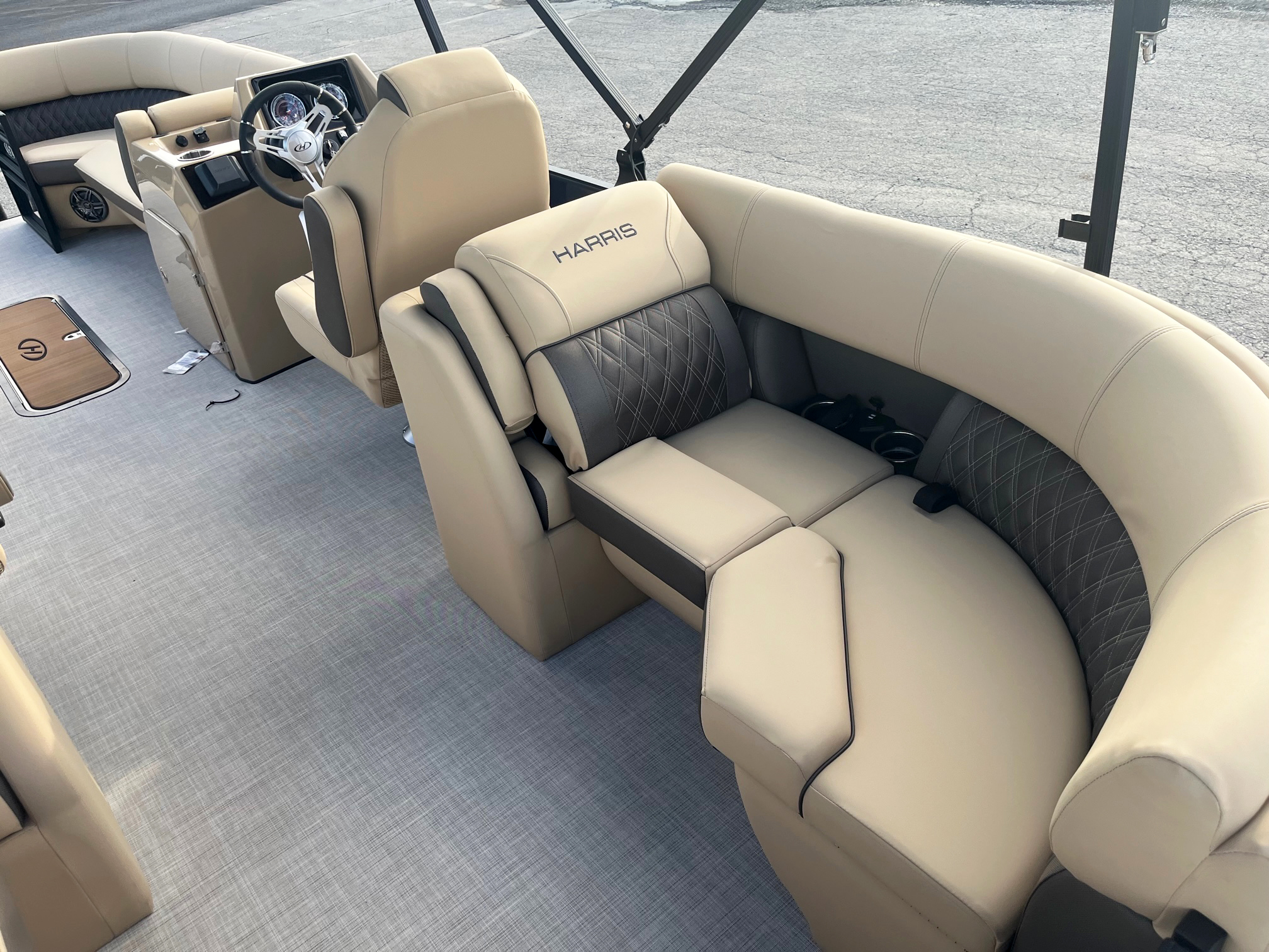 2023 Harris Sunliner 230 with 200HP Mercury - Photo 11